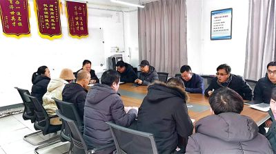 强化消防意识，筑牢安全防线——鹤壁市淇滨高级中学开展宿舍消防安全演练活动
